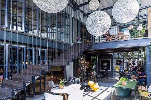 對這屆年輕人來說，“生活”在辦公空間，才是向往的生活